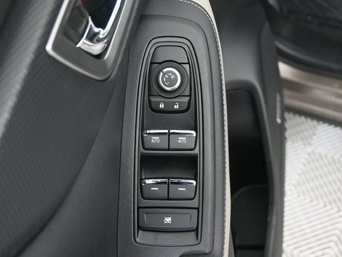 Used 2023 Subaru Forester Limited image 19