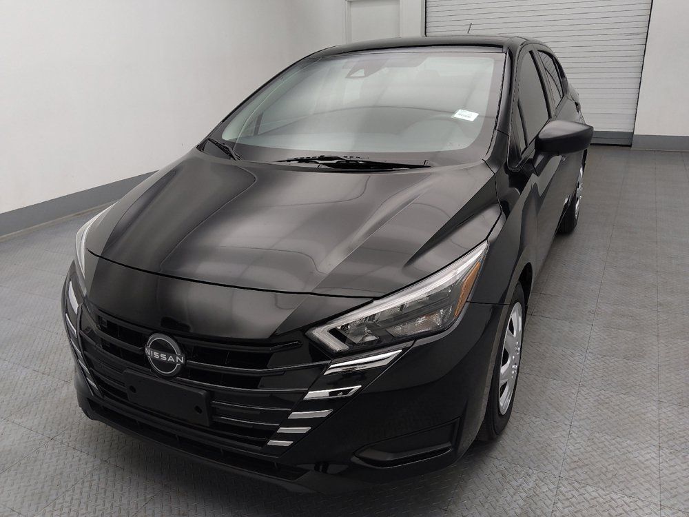 Used 2025 Nissan Versa S w/ Trunk Package FWD image 15