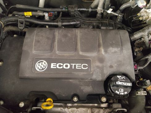 Used 2020 Buick Encore Preferred FWD image 30