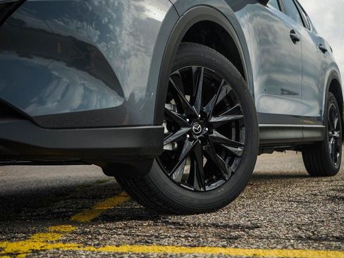 Certified 2025 MAZDA CX-5 Carbon Edition AWD/4WD image 5