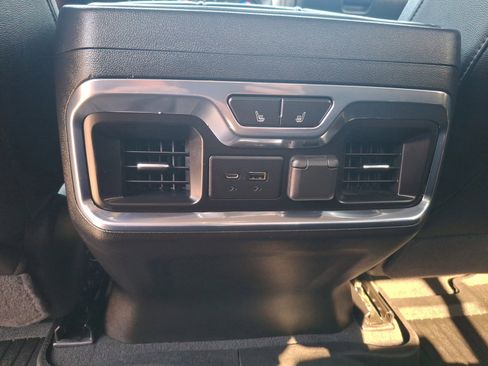 Used 2020 Chevrolet Silverado 1500 LTZ w/ LTZ Premium Package AWD/4WD image 11