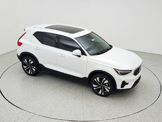 Used 2023 Volvo XC40 B5 Ultimate w/ Climate Package AWD/4WD image 15