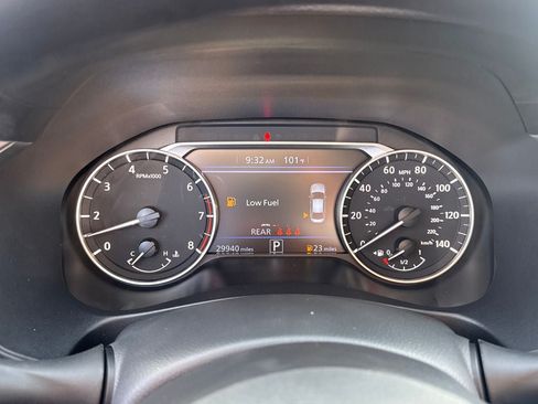 Used 2025 Nissan Altima 2.5 SV FWD image 18