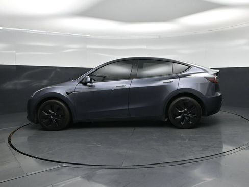 Used 2023 Tesla Model Y Long Range AWD/4WD image 21