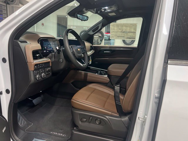 New 2026 Chevrolet Tahoe High Country AWD/4WD image 10