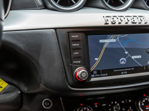 Used 2015 Ferrari FF image 35