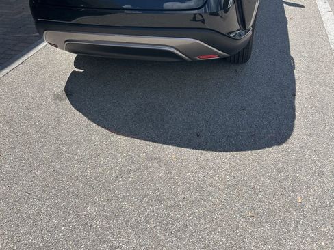 Used 2024 Lexus RX 350 Premium w/ Accessory Package (Z1) image 4