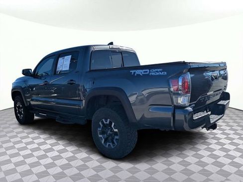 Used 2022 Toyota Tacoma TRD Off-Road w/ Technology Package RWD image 4