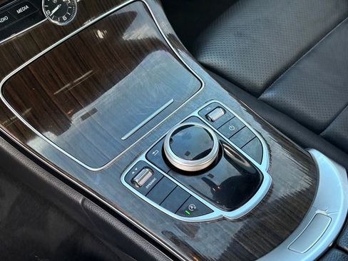 Used 2018 Mercedes-Benz C 300 Sedan image 23