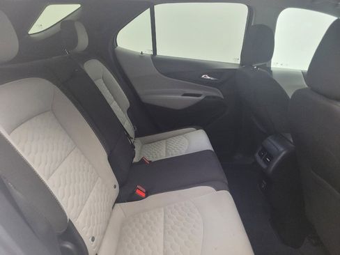 Used 2019 Chevrolet Equinox LS FWD image 19