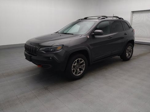 Used 2021 Jeep Cherokee Trailhawk w/ Trailer Tow Group AWD/4WD image 2
