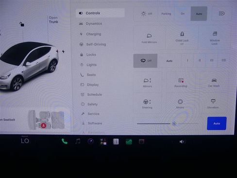 Used 2021 Tesla Model Y Long Range AWD/4WD image 12