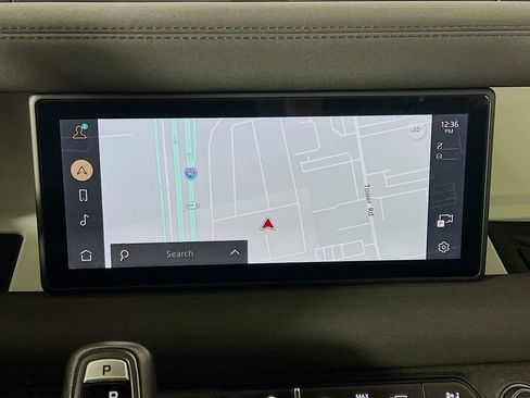 Used 2023 Land Rover Defender 110 S image 13