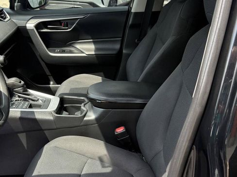Used 2019 Toyota RAV4 LE w/ All Weather Liner Package AWD/4WD image 26