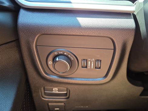 Used 2024 Jeep Grand Cherokee L Laredo AWD/4WD image 27