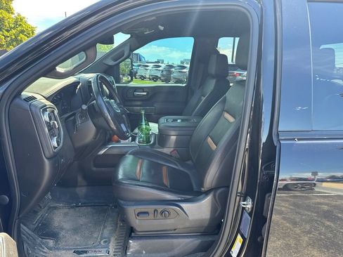 Used 2022 GMC Sierra 2500 AT4 w/ Gooseneck/5TH Wheel Package AWD/4WD image 9