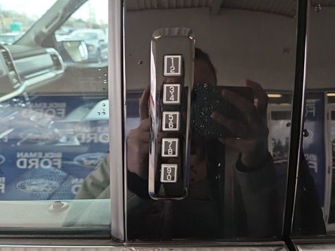 Used 2023 Ford F150 Lariat w/ Trailer Tow Package image 9