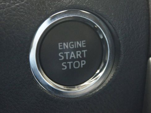 Used 2022 Toyota 4Runner Limited image 10