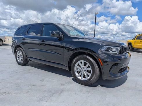Used 2025 Dodge Durango GT RWD image 1