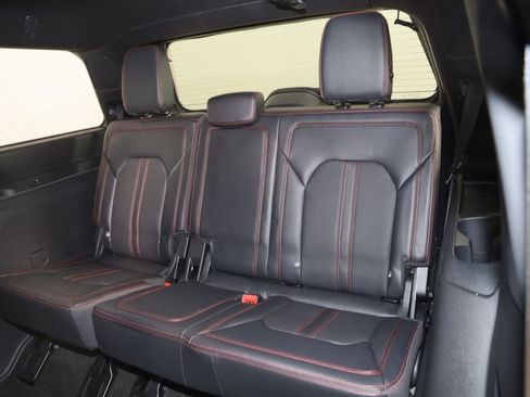 Used 2024 Ford Expedition Limited image 50