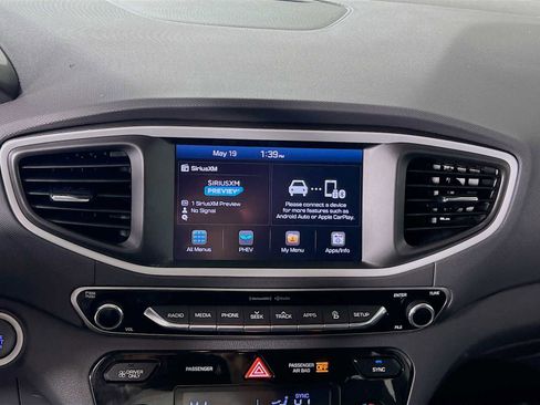 Used 2019 Hyundai Ioniq Plug-In Hybrid FWD image 13