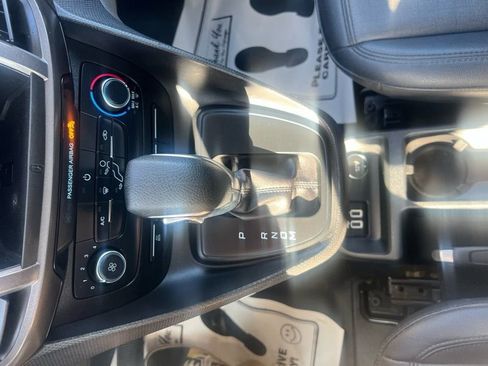 Used 2020 Ford Transit Connect XL image 26