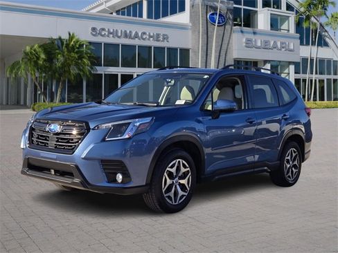 Used 2023 Subaru Forester Premium image 3