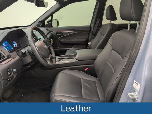 Used 2024 Honda Passport EX-L image 4