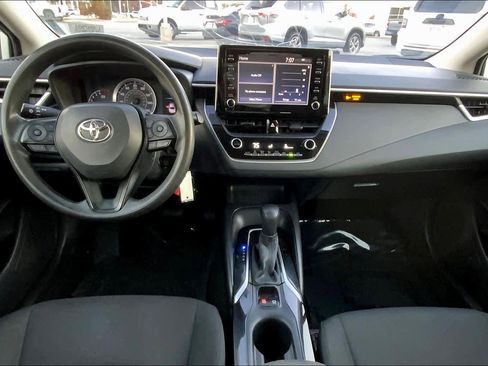 Used 2020 Toyota Corolla LE image 13