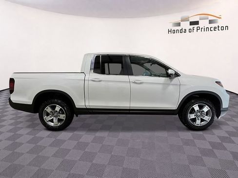 New 2025 Honda Ridgeline RTL image 2