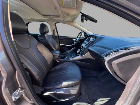 Used 2012 Ford Focus SEL FWD image 90