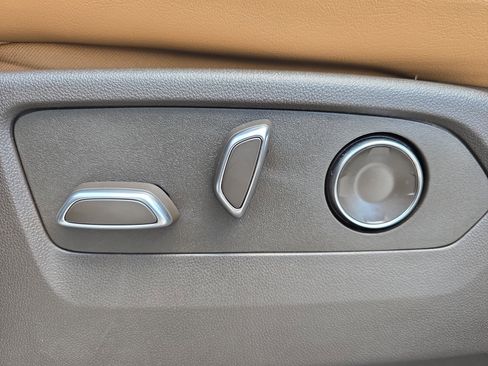 New 2025 Cadillac Escalade Premium Luxury w/ Touring Package AWD/4WD image 33