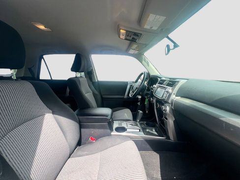 Used 2018 Toyota 4Runner SR5 RWD image 26