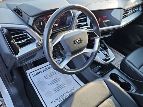 Used 2023 Audi Q4 e-tron Premium Plus w/ Premium Plus image 12