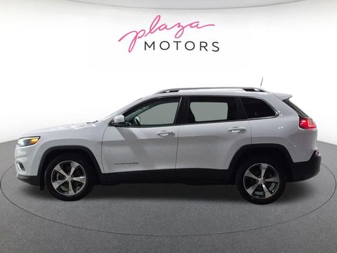 Used 2019 Jeep Cherokee Limited FWD image 8