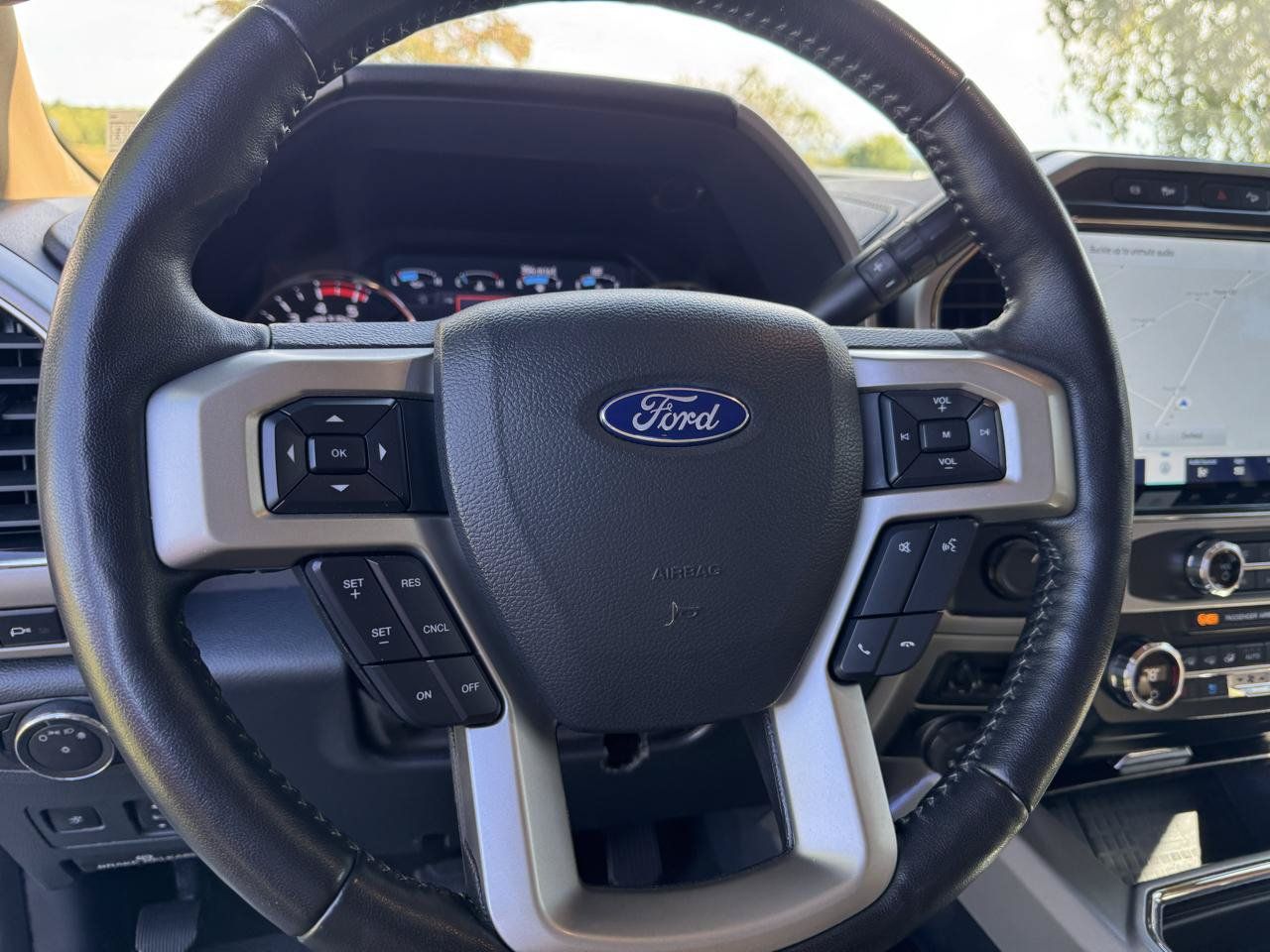 Used 2022 Ford F450 Lariat w/ Lariat Ultimate Package AWD/4WD image 16