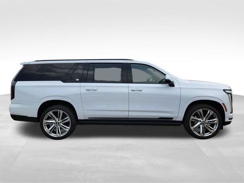 New 2026 Cadillac Escalade ESV Sport w/ Touring Package AWD/4WD image 6