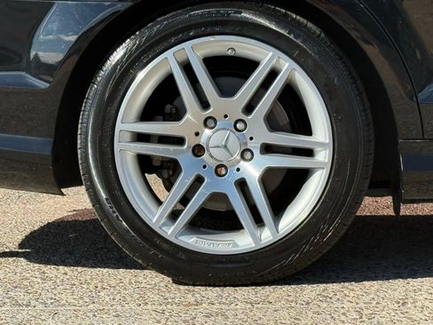 Used 2009 Mercedes-Benz C 350 Sport image 29