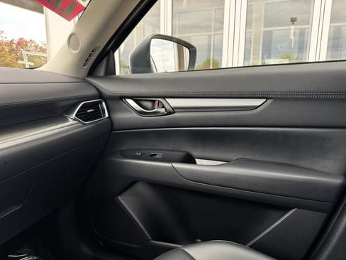 Used 2019 MAZDA CX-5 Touring FWD image 29