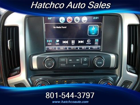 Used 2017 GMC Sierra 1500 SLT w/ SLT Premium Package AWD/4WD image 18