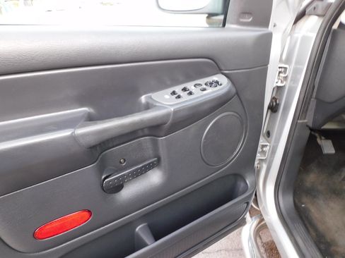 Used 2003 Dodge Ram 1500 Truck ST image 13