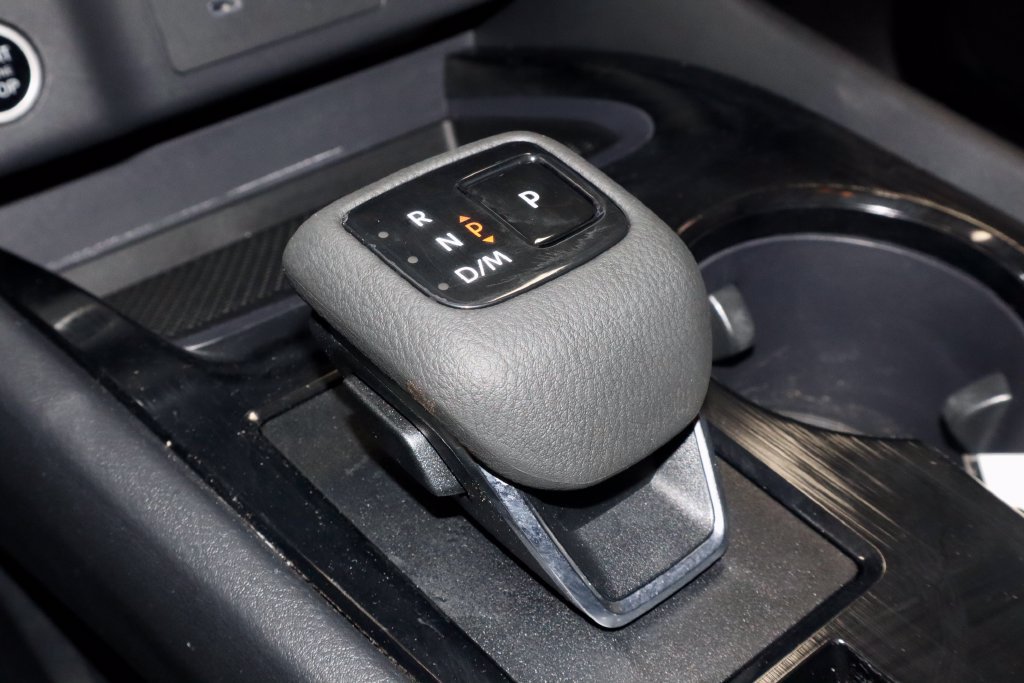 Used 2023 Nissan Rogue SV AWD/4WD image 31