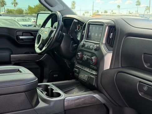 Used 2020 Chevrolet Silverado 1500 LTZ w/ LTZ Premium Package AWD/4WD image 31