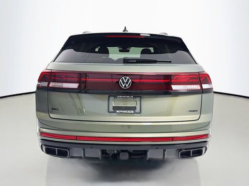 Used 2025 Volkswagen Atlas Cross Sport SEL R-Line image 6