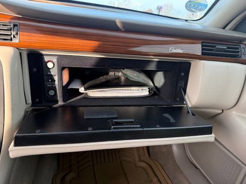 Used 2000 Cadillac Eldorado ESC w/ Comfort/Convenience Pkg image 26