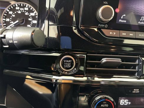 Used 2023 Nissan Pathfinder Rock Creek image 24