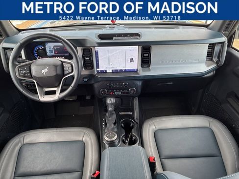 Used 2024 Ford Bronco Outer Banks image 15