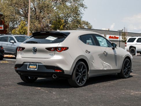 Used 2026 MAZDA MAZDA3 Hatchback w/Premium Plus Pkg AWD/4WD image 5