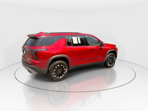 Used 2025 Chevrolet Traverse Z71 w/ Driver Confidence Package AWD/4WD image 8