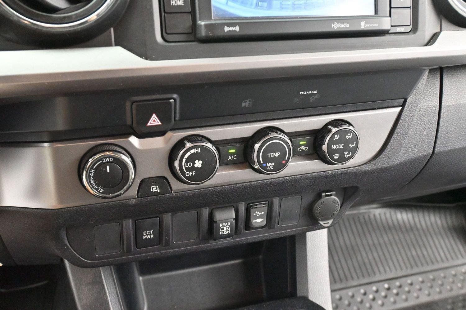 Used 2019 Toyota Tacoma SR5 AWD/4WD image 22